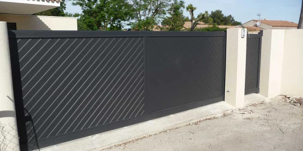 Portails en aluminium battants ou coulissants