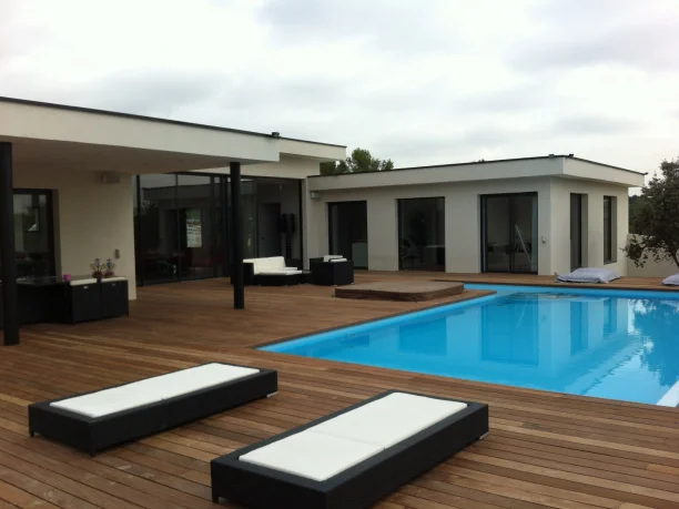 Baies vitrées aluminium Profils Systèmes fabrication ALU TECH Hérault vue extérieure