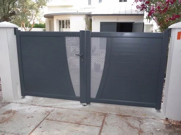 Portails > Portail battant