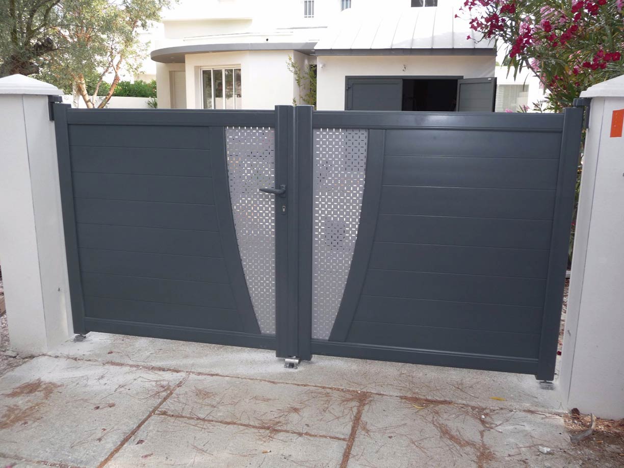 Portails > Portail battant