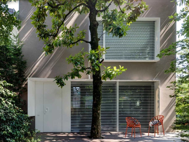 Volets - Stores > Brise soleil orientable