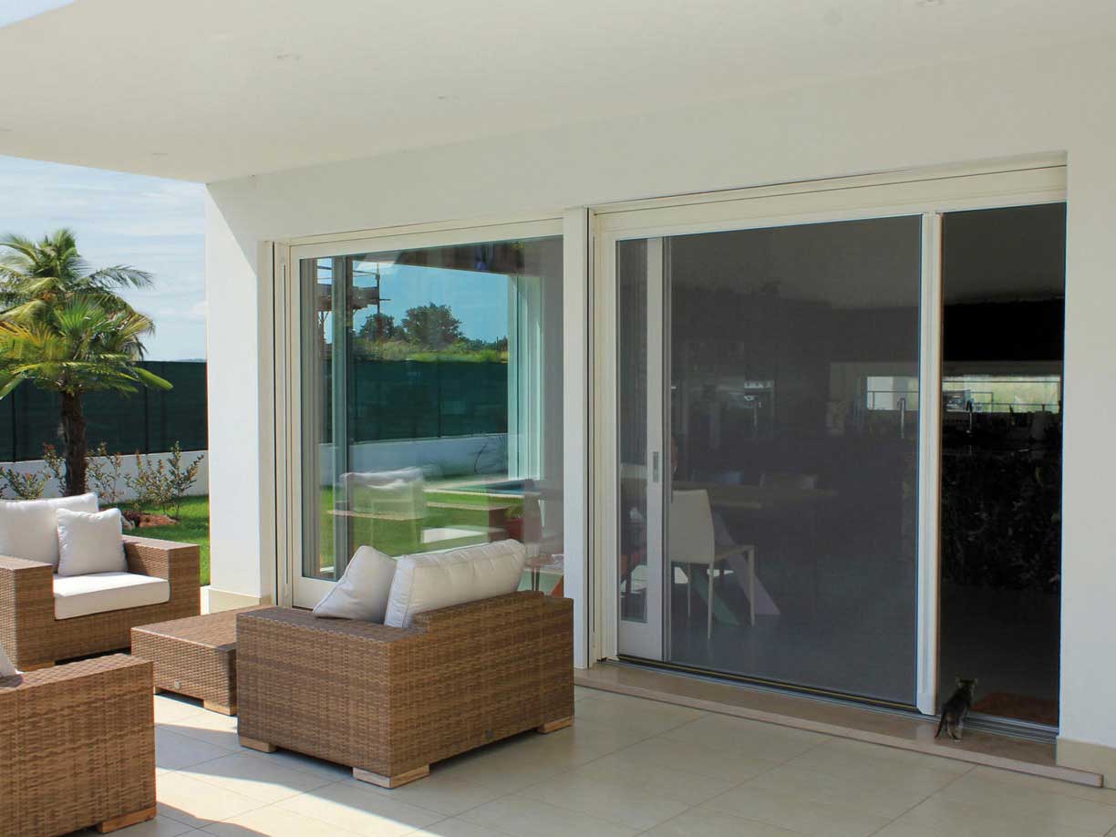 Moustiquaires > Moustiquaire verticale enroulable