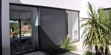 Volets coulissants EHRET – Modèle à lamelles orientables