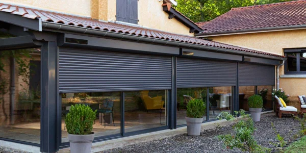 Volets roulants solaires